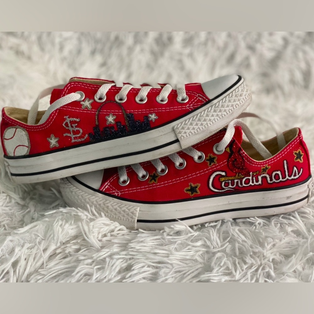custom painted St Louis Cardinals Converse low tops